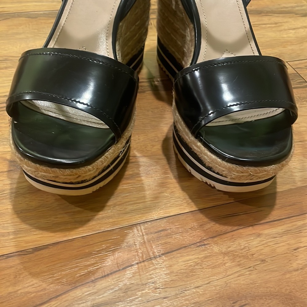 Sandals - Picture 4 of 8